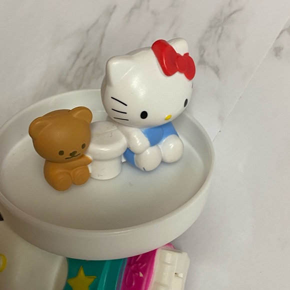 Hello Kitty Sanrio McDonalds Toy Spinning Cake Topper Sitting collection figures - Picture 8 of 13